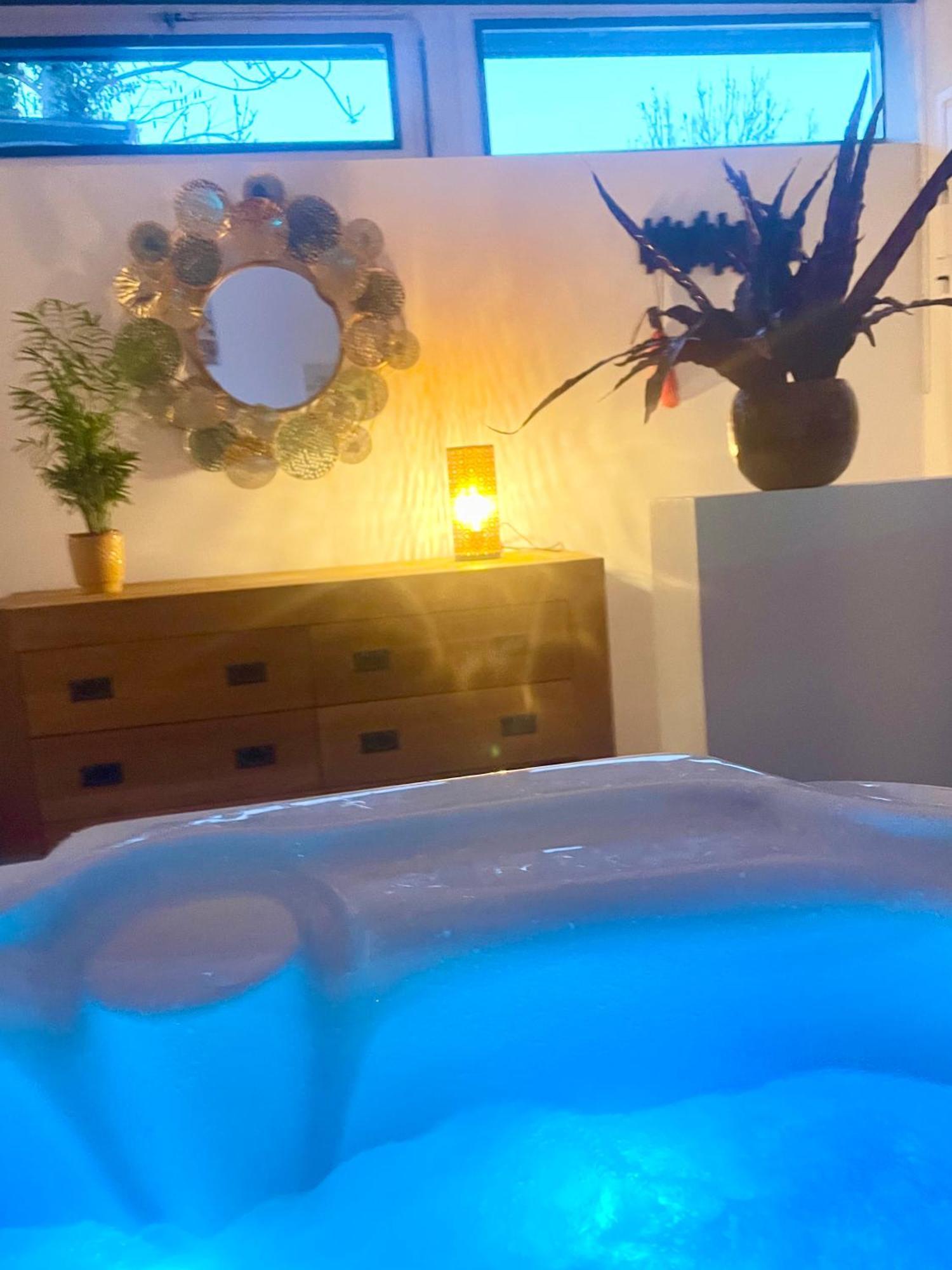 Appartamento Loft Avec Jacuzzi Et Terrasse Prives Sévrier Esterno foto